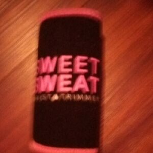 Sweet Sweat Waist Trimmer in Black and Pink